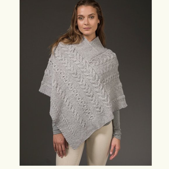 Aran Crafts Sweaters - NWOT Aran Islands Ireland CABLE & MOSS PONCHO Merino Wool Outlander Gray S/M